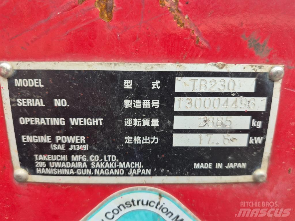 Takeuchi TB 230 Mini kotrók < 7t