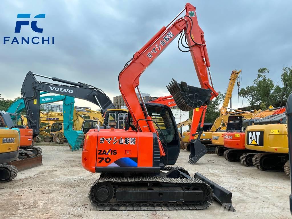 Hitachi ZX 70 Lánctalpas kotrók