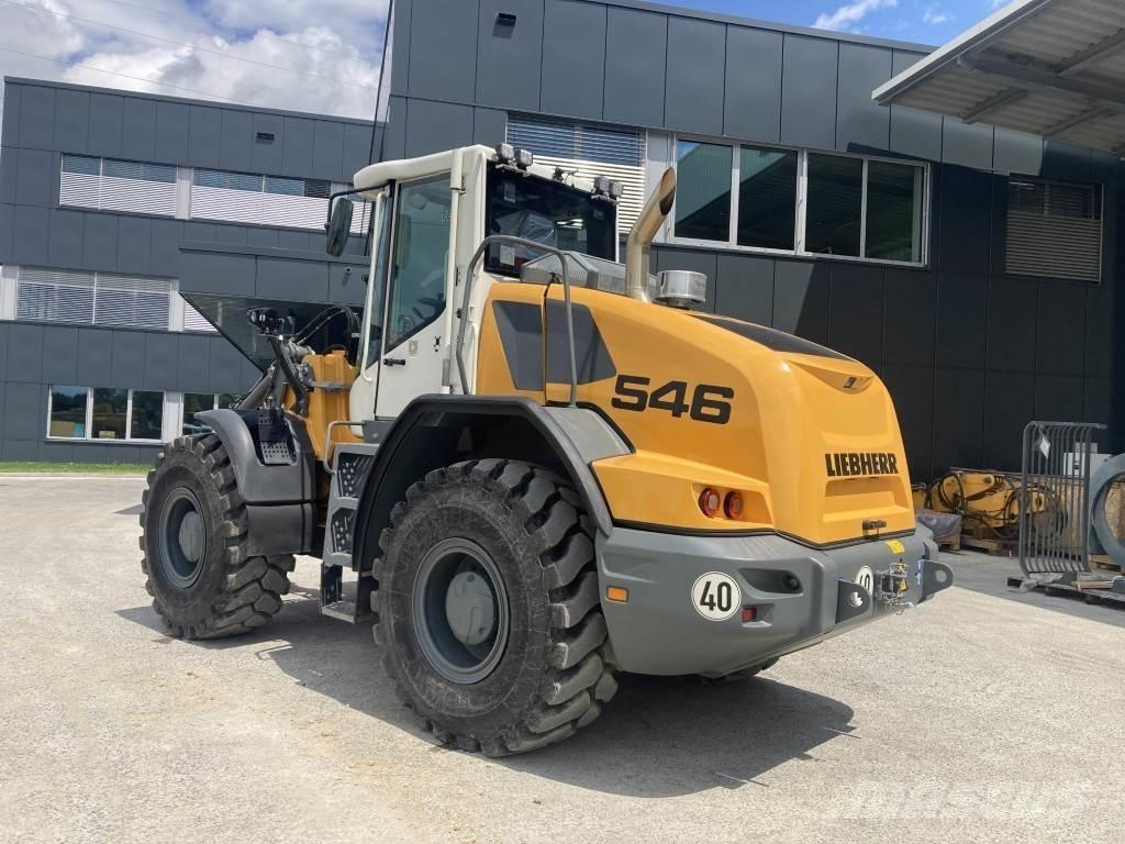Liebherr L 546 Gumikerekes homlokrakodók