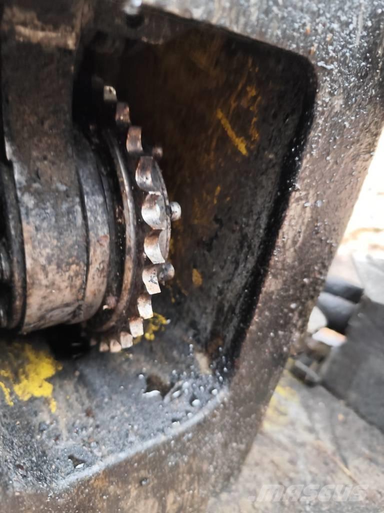 John Deere 770 Betakarítók