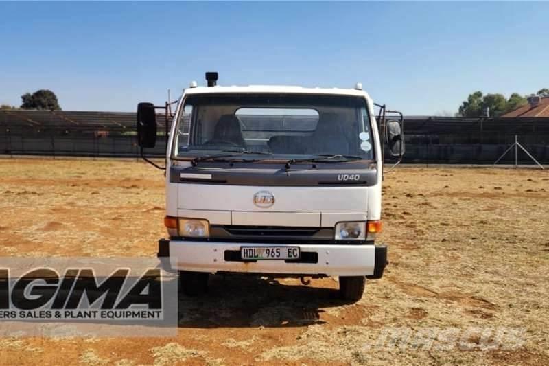 Nissan UD40 Egyéb