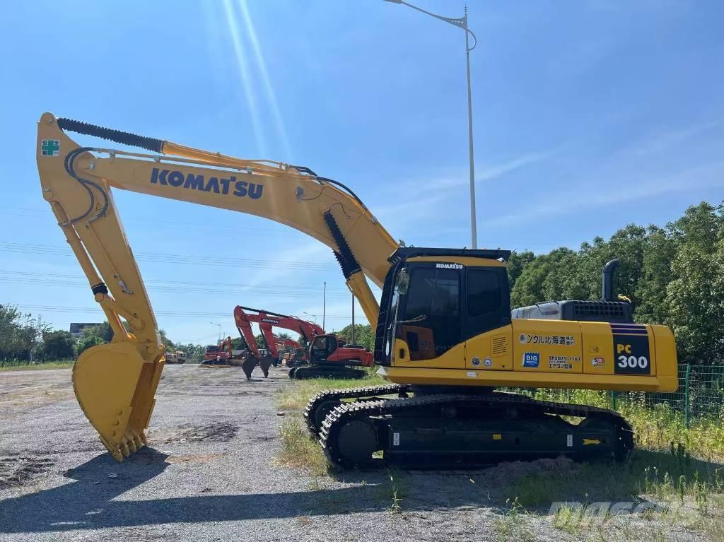 Komatsu PC 300 Lánctalpas kotrók