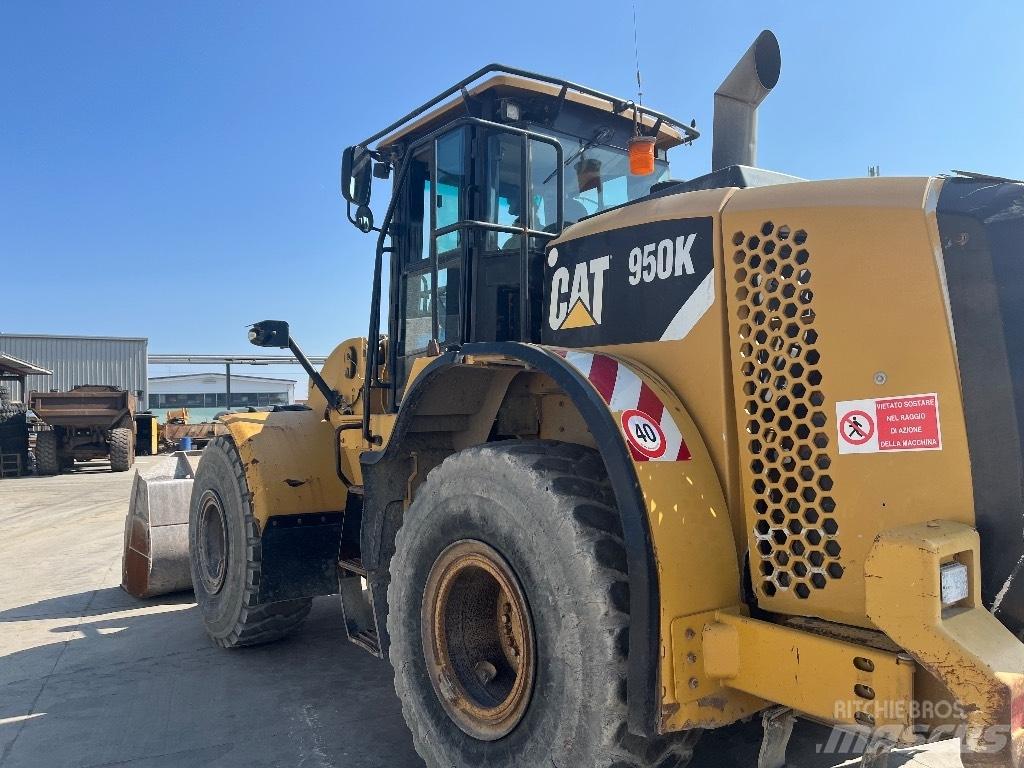CAT 950 K Gumikerekes homlokrakodók
