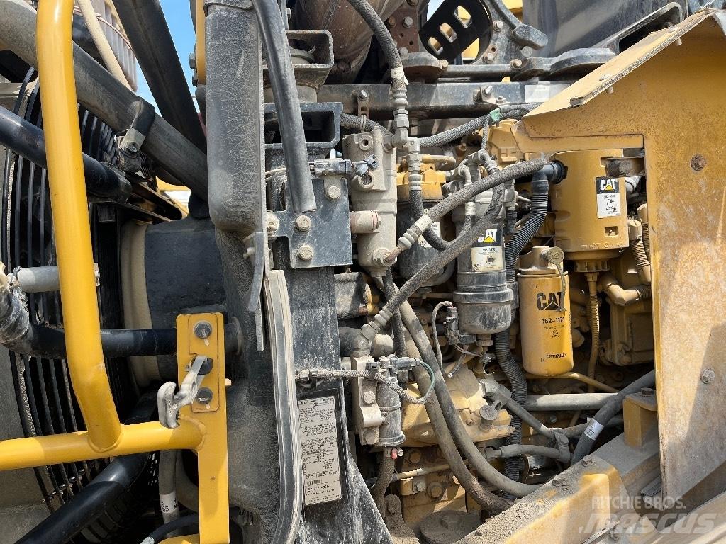 CAT 950 K Gumikerekes homlokrakodók