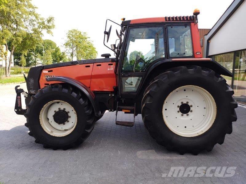 Valtra 8400 Traktorok