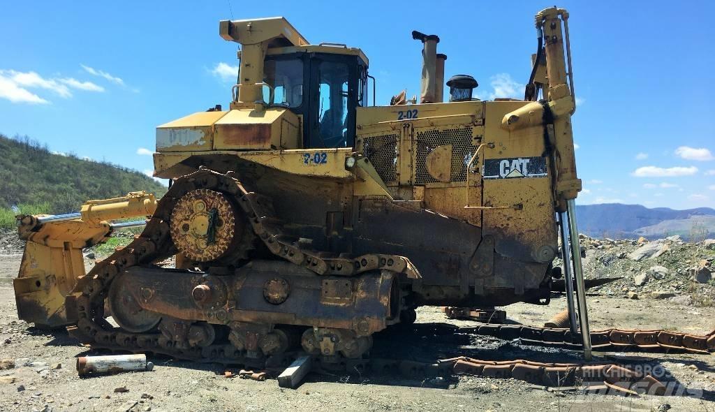CAT D 11 R lánctalpas dózerek