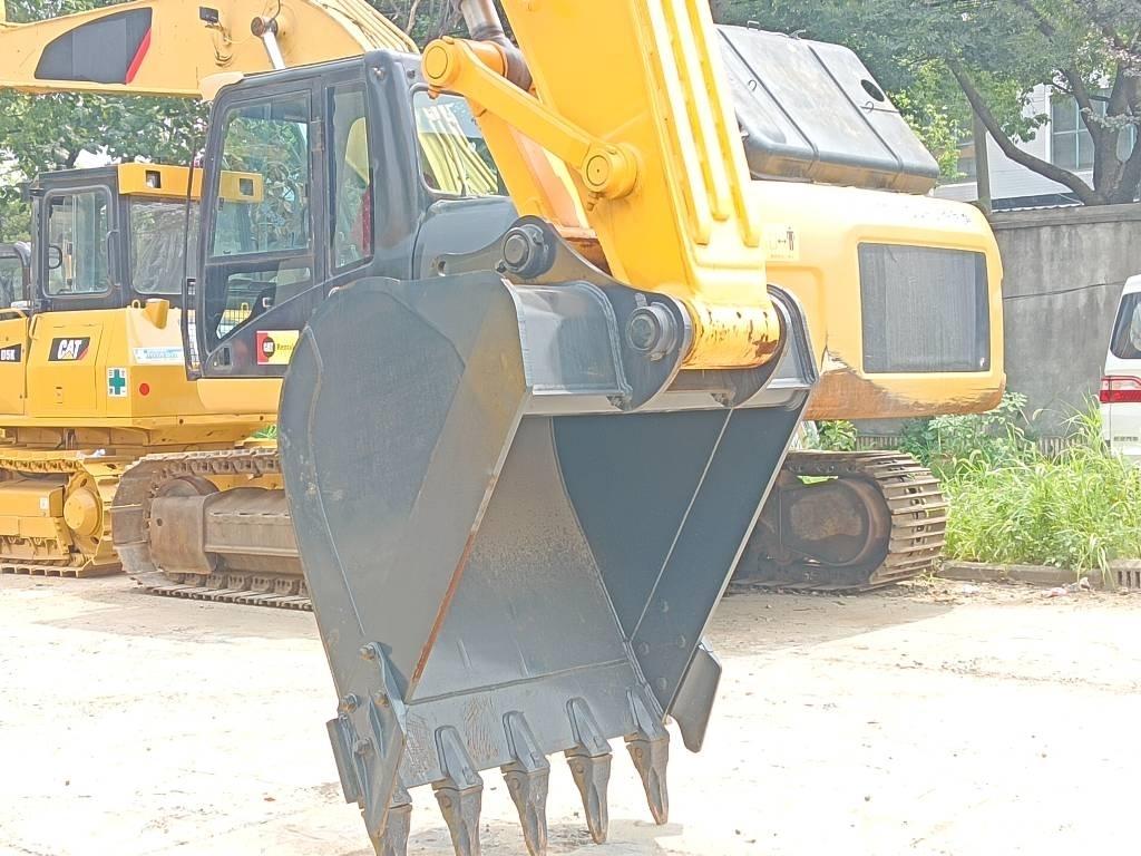 Hyundai R220LC-9S Lánctalpas kotrók