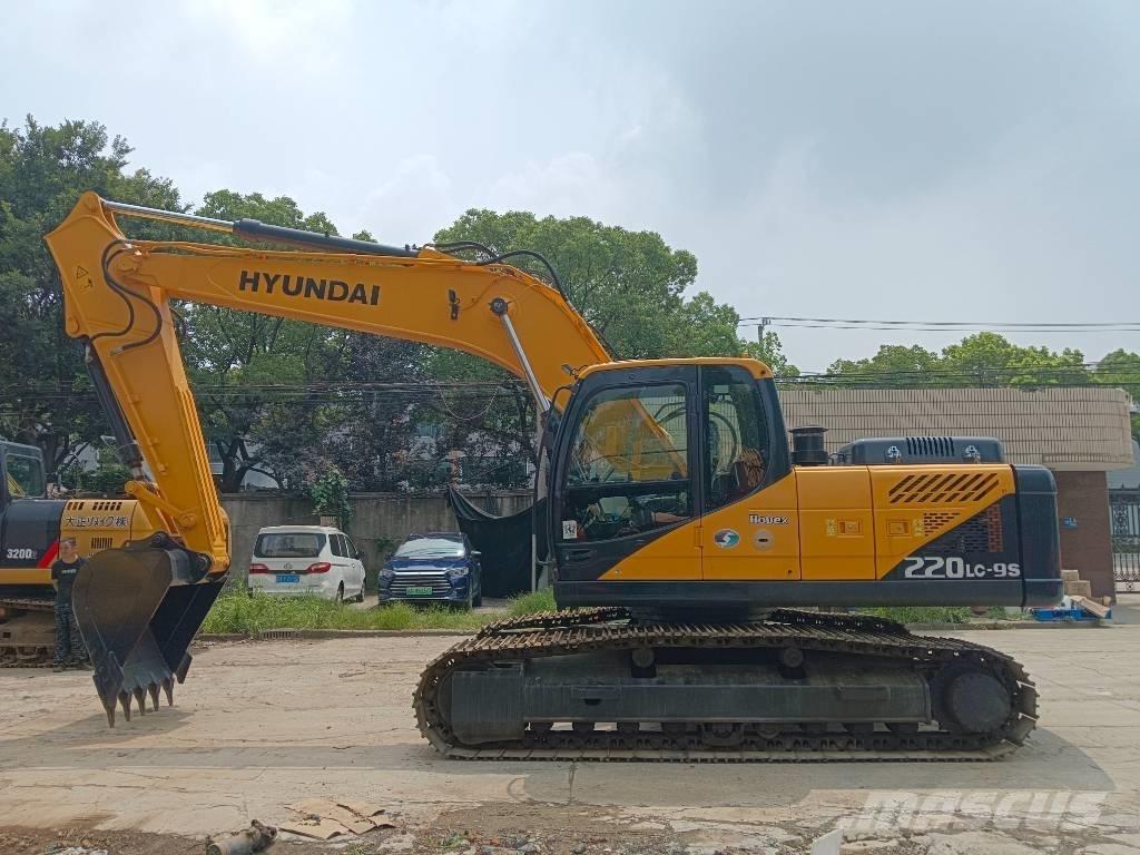 Hyundai R220LC-9S Lánctalpas kotrók