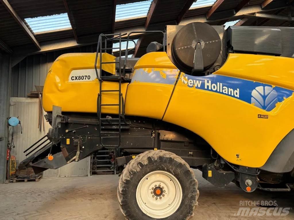 New Holland CX8070 Kombájnok