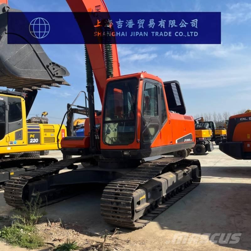 Doosan DX 300 Lánctalpas kotrók