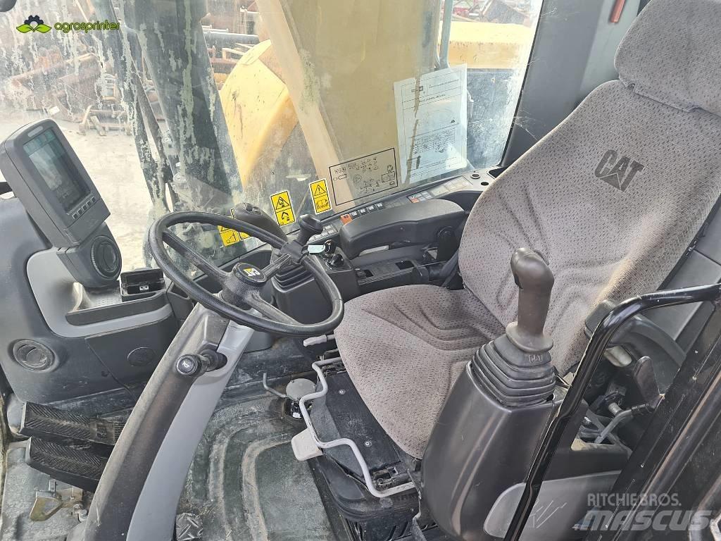 CAT M 315 D Gumikerekes kotrók