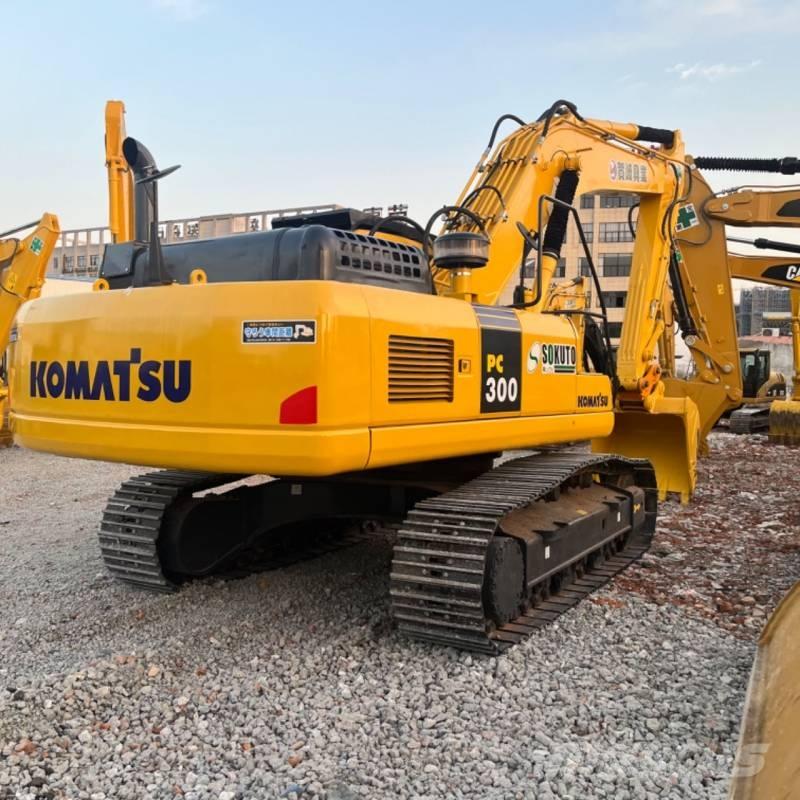 Komatsu PC 300 Lánctalpas kotrók