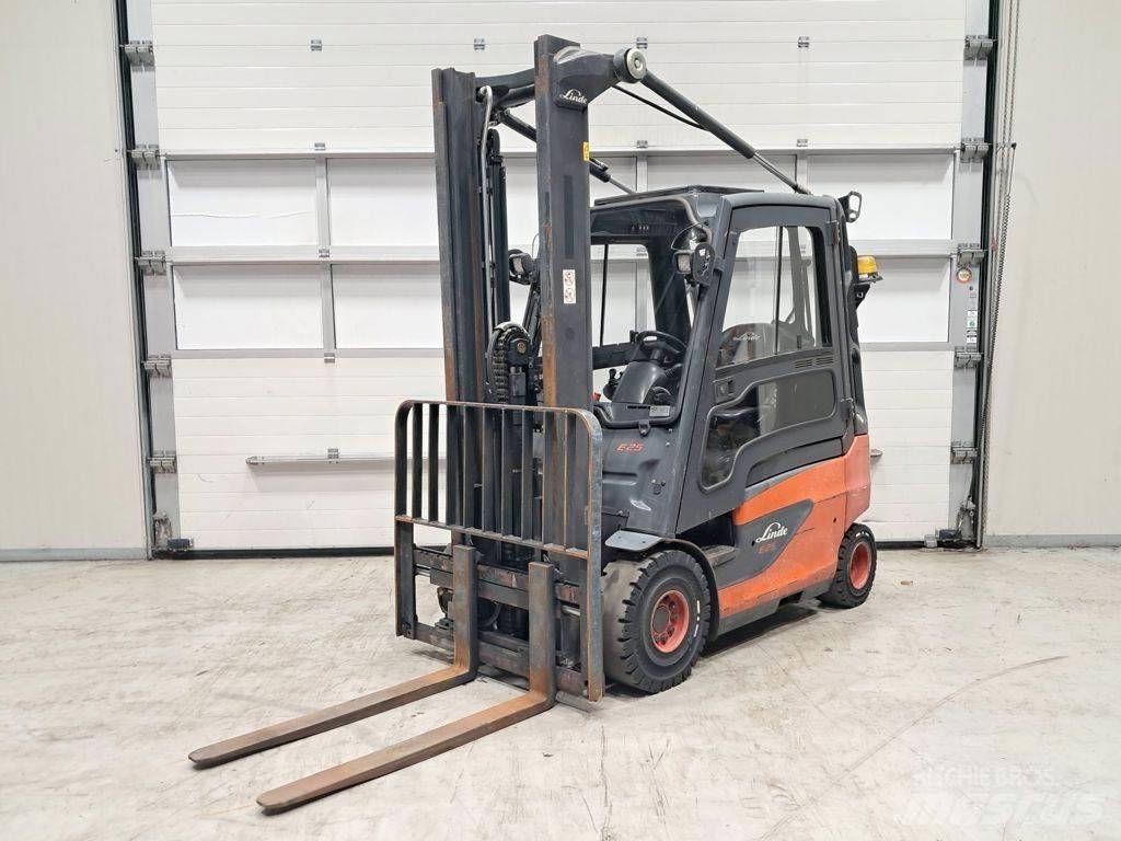 Linde E25-01 Elektromos targoncák