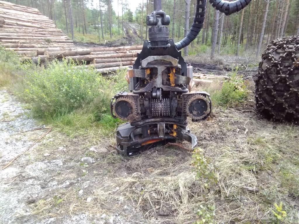 Ponsse SCORPION 8W Betakarítók