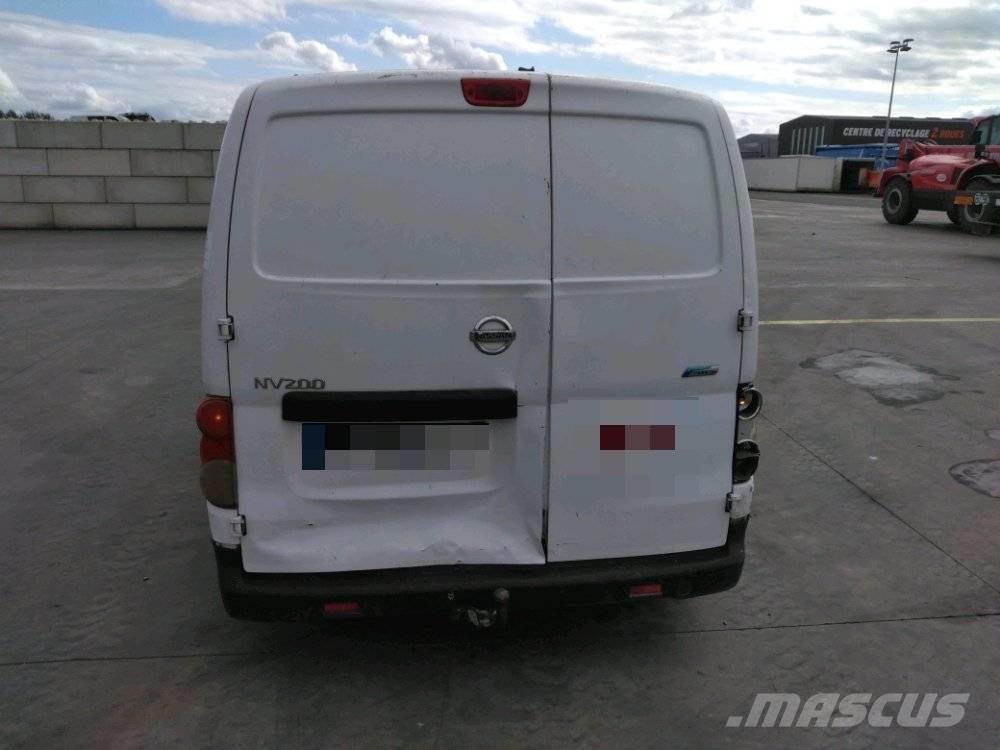 Nissan NV 200 Transporterek