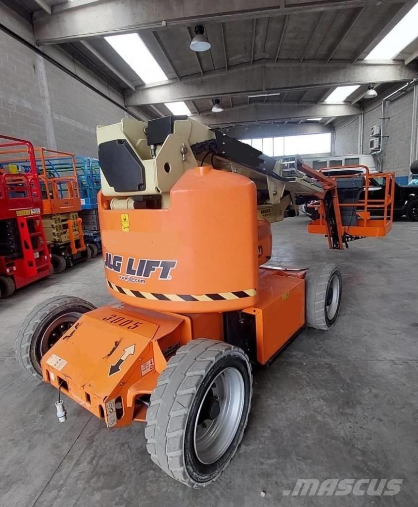 JLG E 450 AJ Karos emelők