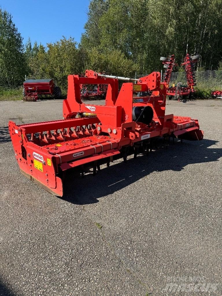 Maschio DC 3000 Kardánhajtású ekék és Forgó-boronák