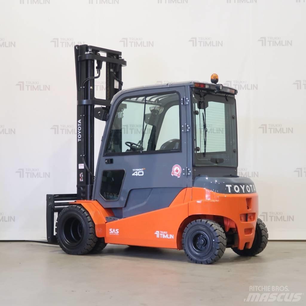 Toyota 8FBMT40 Elektromos targoncák