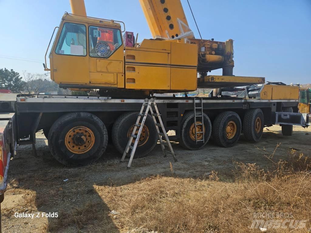 Liebherr LTM1225 Terepdaruk