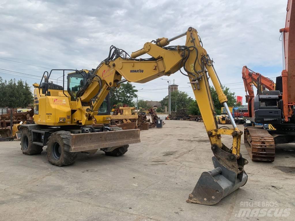 Komatsu PW118MR-11W Gumikerekes kotrók