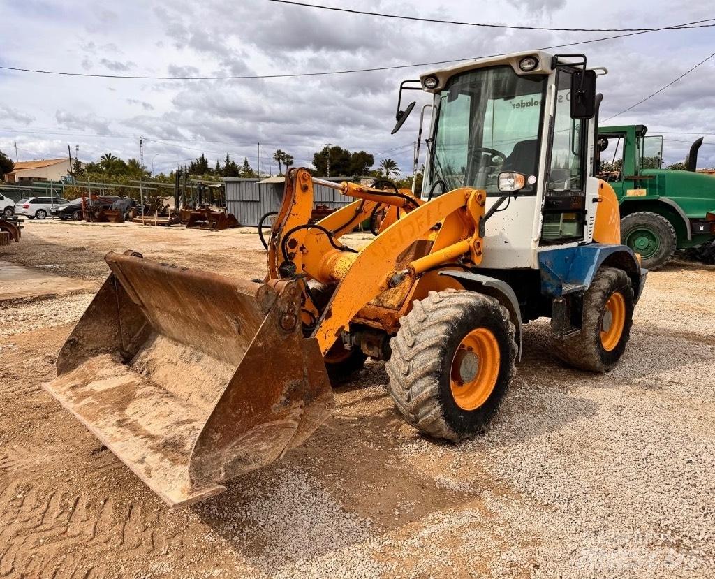 Liebherr L 507 Gumikerekes homlokrakodók