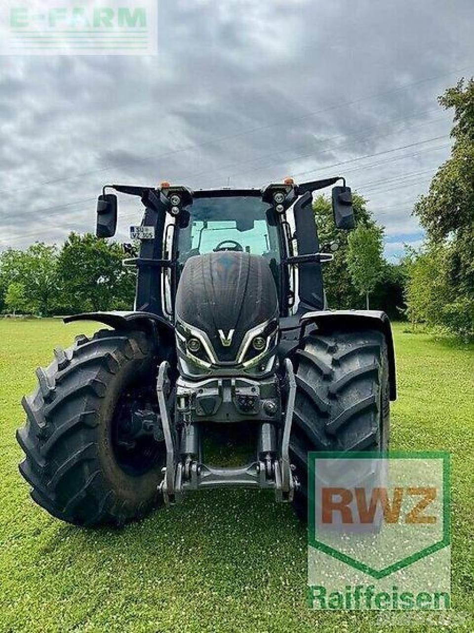 Valtra q305 Traktorok