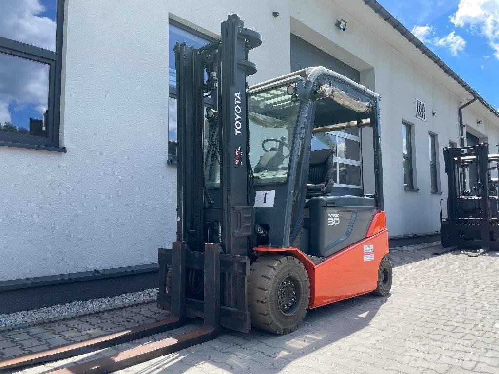 Toyota 8FBMT30 Elektromos targoncák