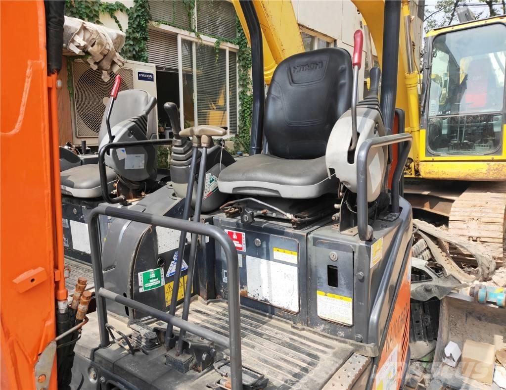 Hitachi ZX 17 U-2 Mini kotrók < 7t