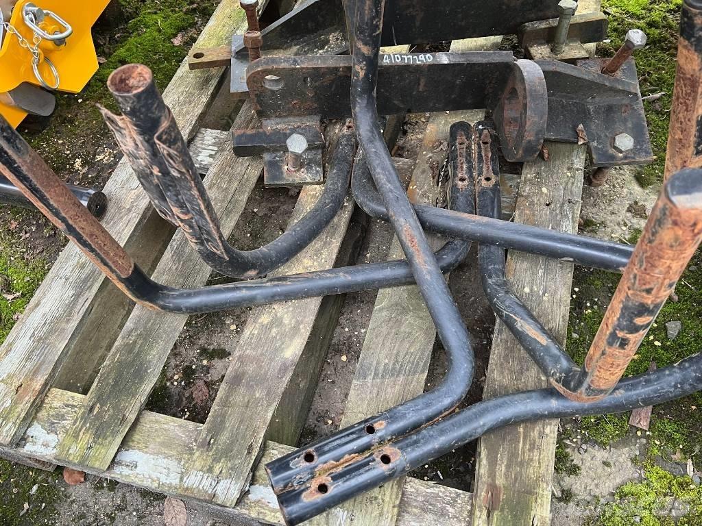 JCB Q FIT FORKS Egyéb rakodók - kotrók és tartozékok
