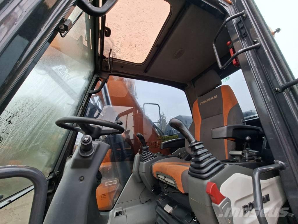 Doosan DX 165 W-5 Gumikerekes kotrók