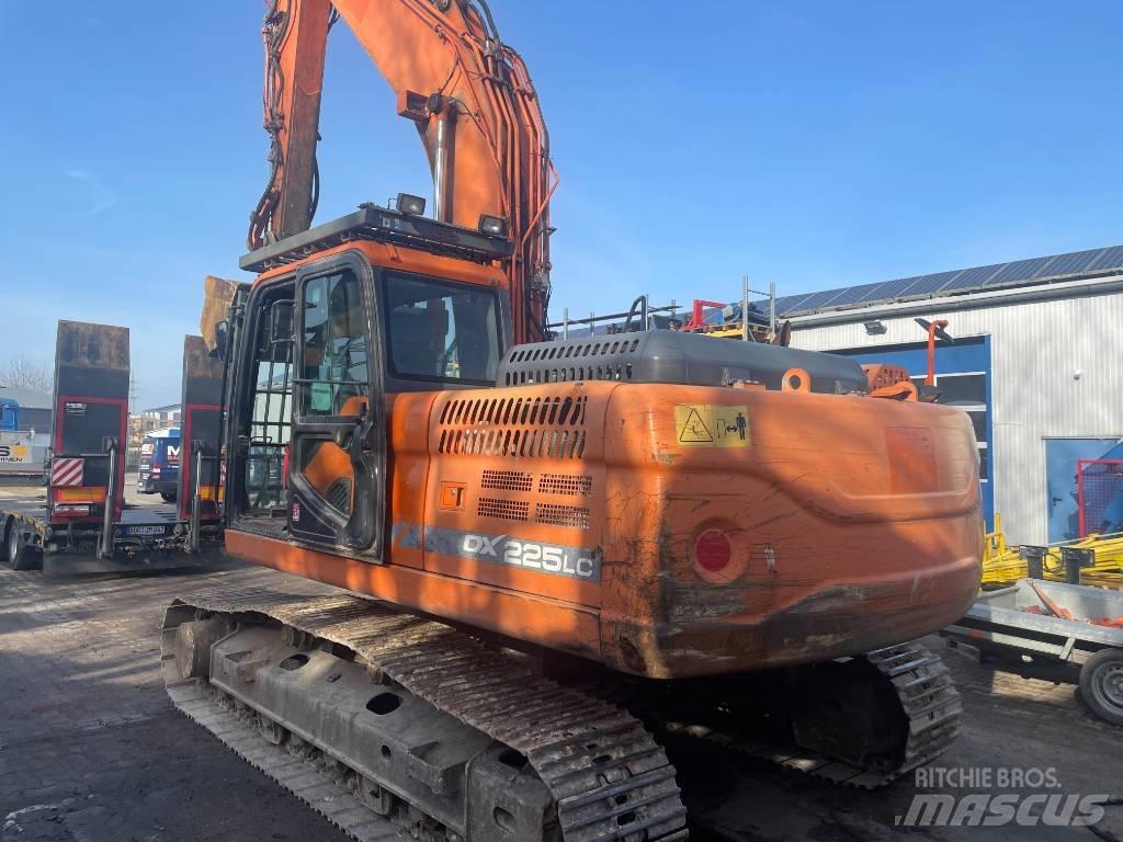 Doosan EXCA Lánctalpas kotrók