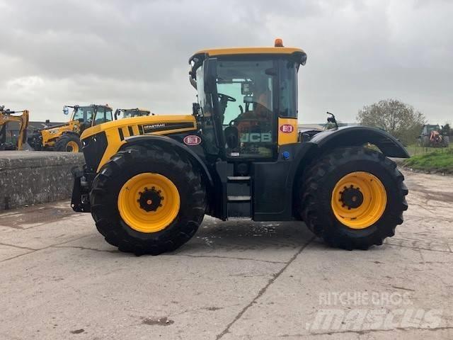 JCB (21007788) FT 4220 Traktorok