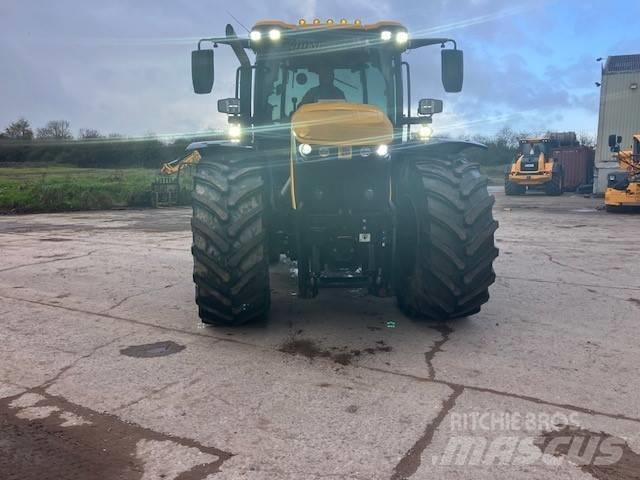 JCB (21007788) FT 4220 Traktorok