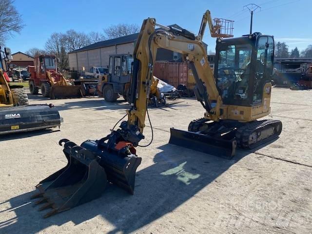 CAT 303 CR Mini kotrók < 7t