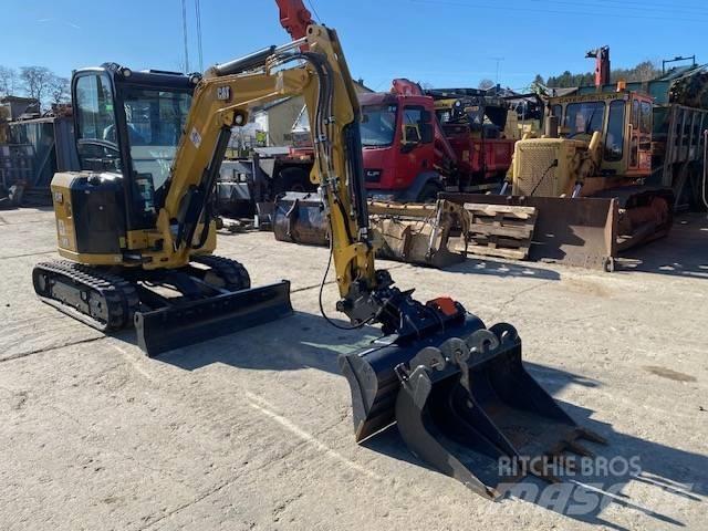 CAT 303 CR Mini kotrók < 7t