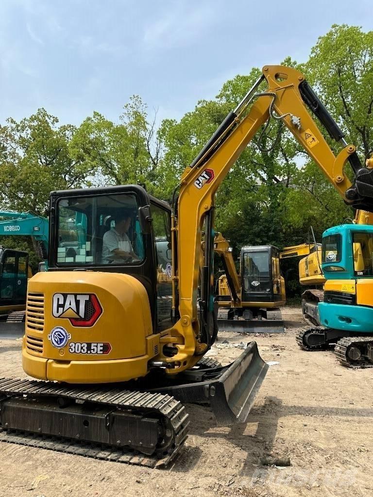 CAT 303.5E2 Mini kotrók < 7t