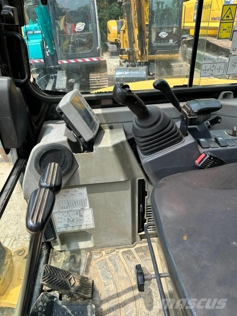 CAT 303.5E2 Mini kotrók < 7t