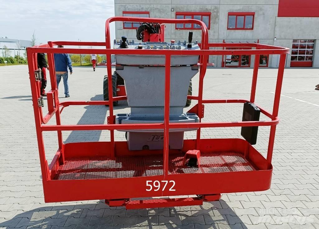 JLG E 600 JP Karos emelők
