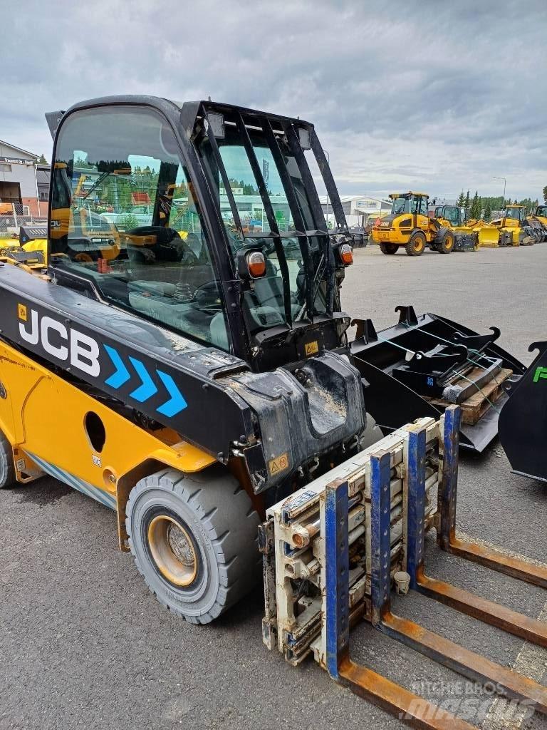 JCB Teletrukki Elektromos targoncák