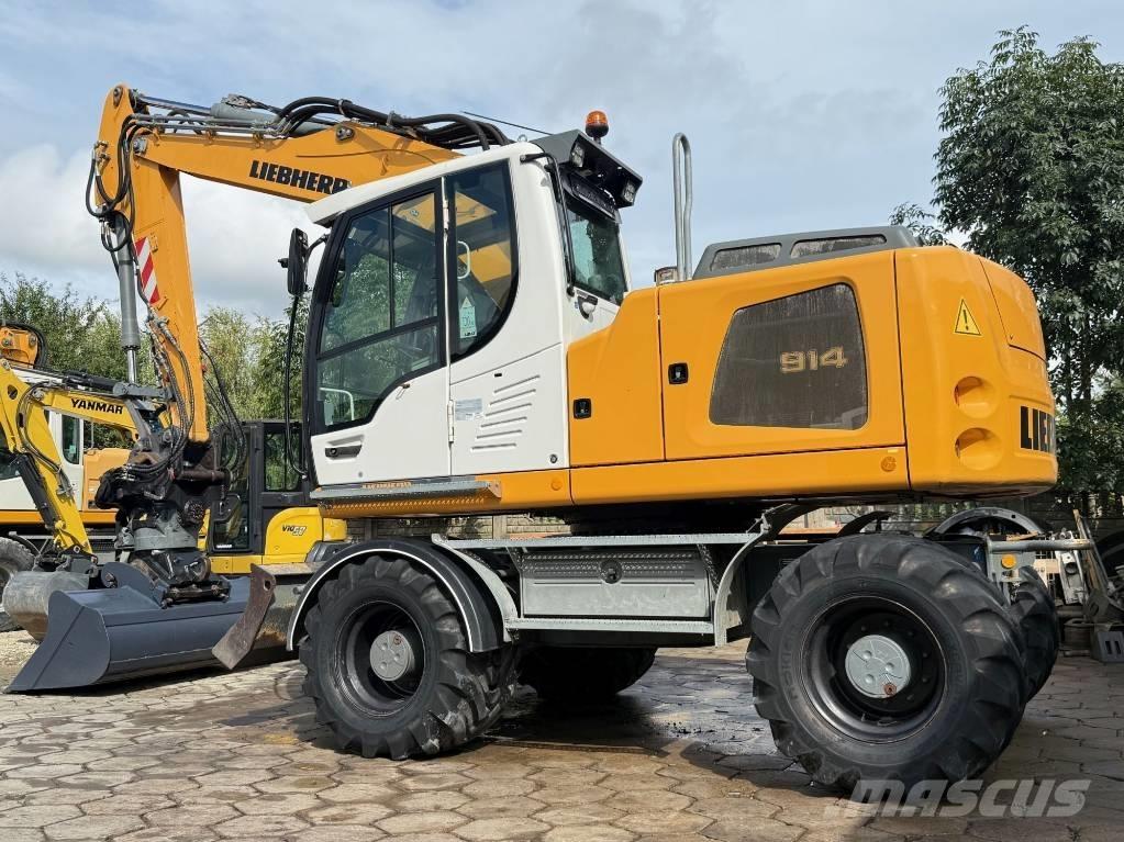 Liebherr A 914 Gumikerekes kotrók