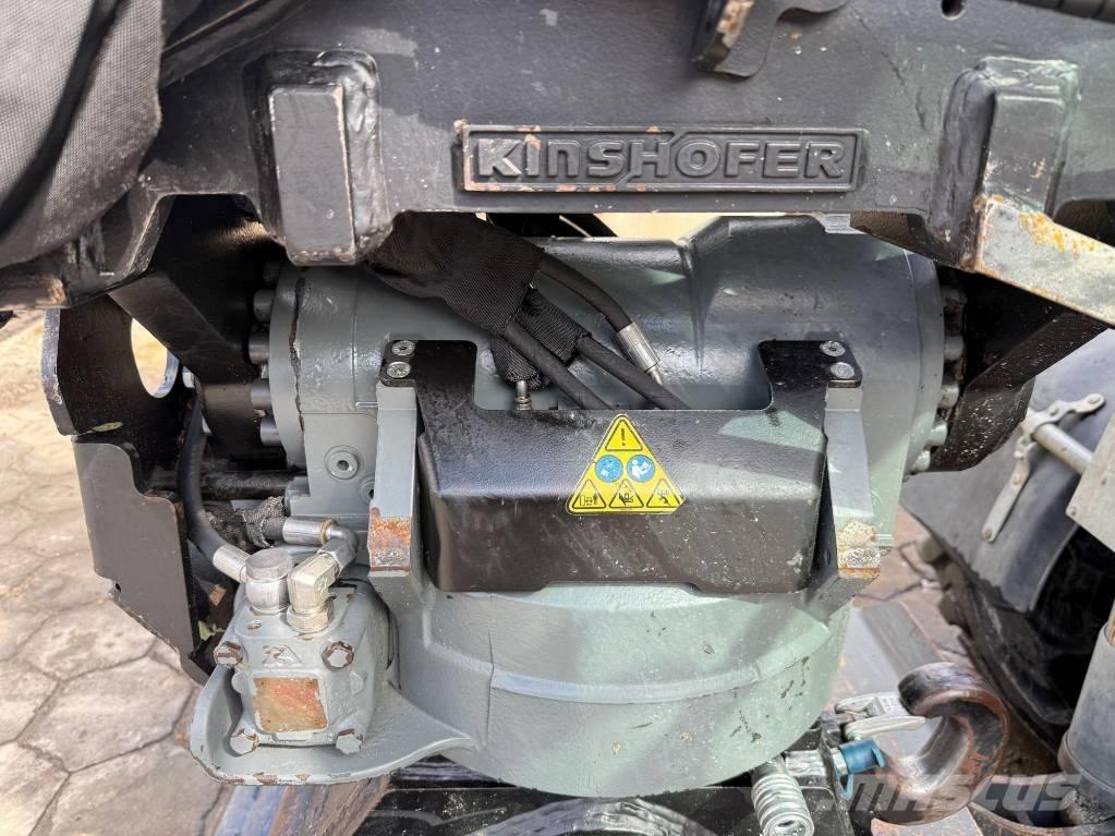 Liebherr A 914 Gumikerekes kotrók