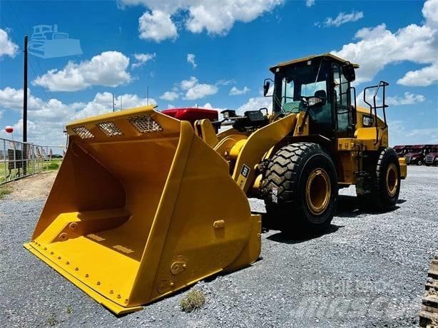 CAT 950 GC Gumikerekes homlokrakodók