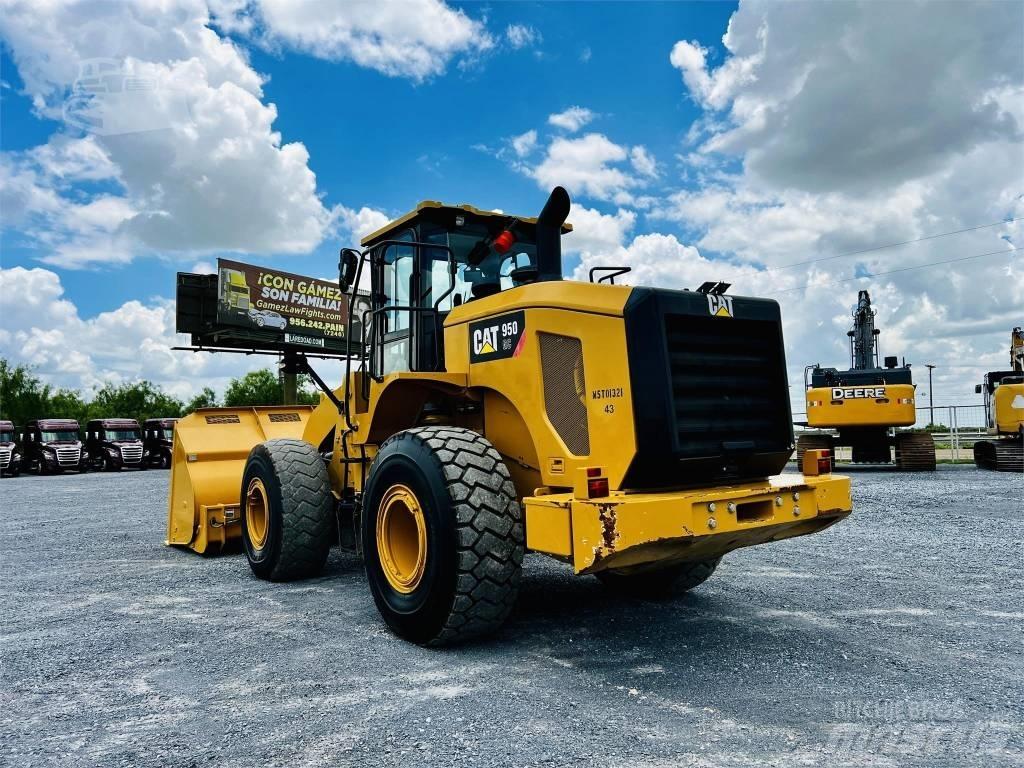 CAT 950 GC Gumikerekes homlokrakodók