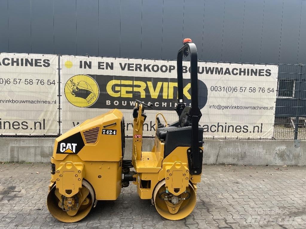 CAT CB 14 Ikerdobos hengerek