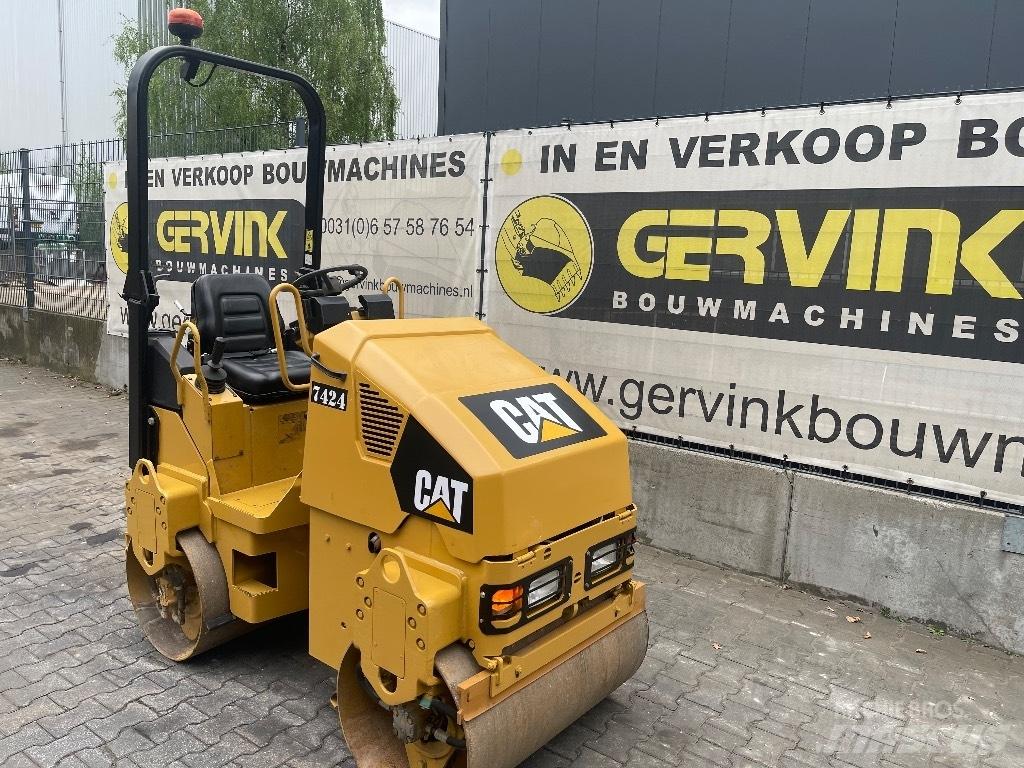CAT CB 14 Ikerdobos hengerek