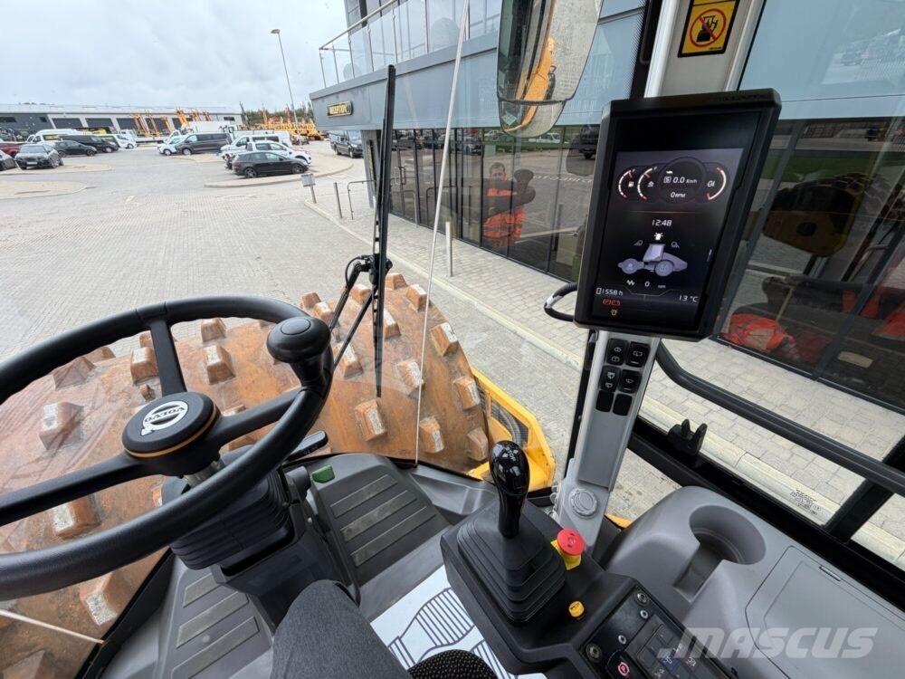 Volvo SD 135 B Egydobos hengerek