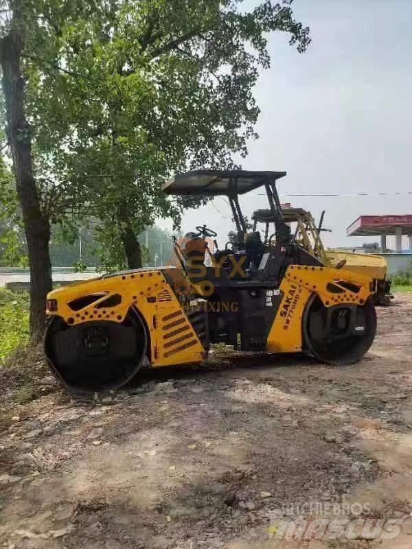 Sakai SW 770 ND Ikerdobos hengerek