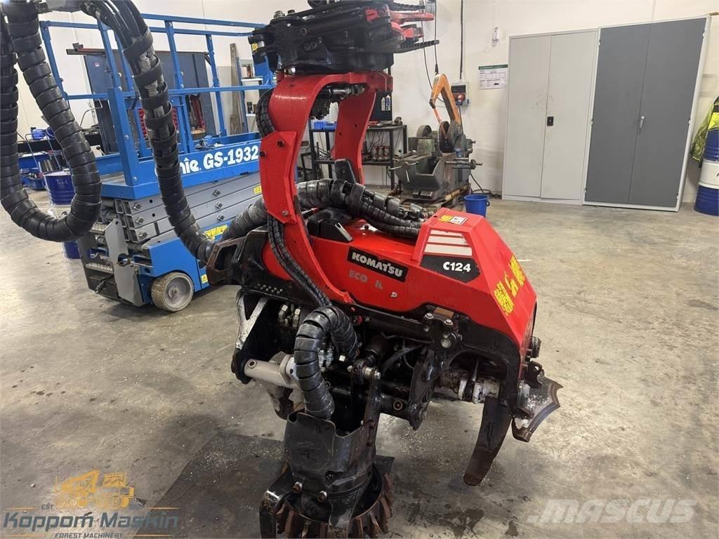 Komatsu C124 Betakarító fejek