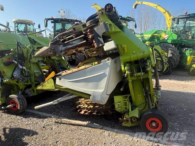 CLAAS JAGUAR 980 Önjáró szecskázók