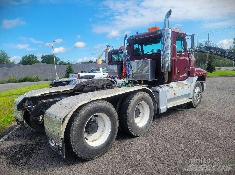Mack CH 613 Nyergesvontatók